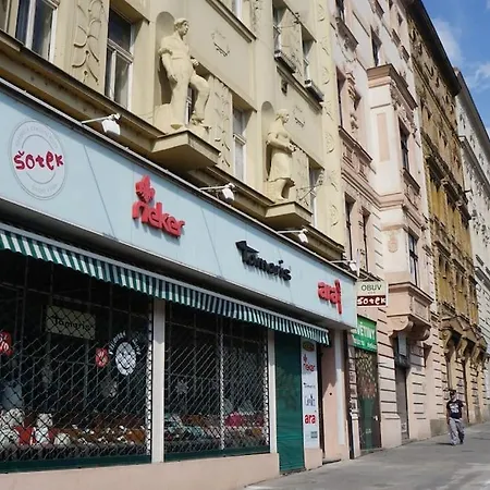 Apartment Fun + Easy In The Center Of Prague! *